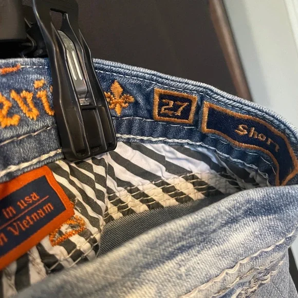 Rock Revival Jelina denim shorts. - Picture 8 of 8